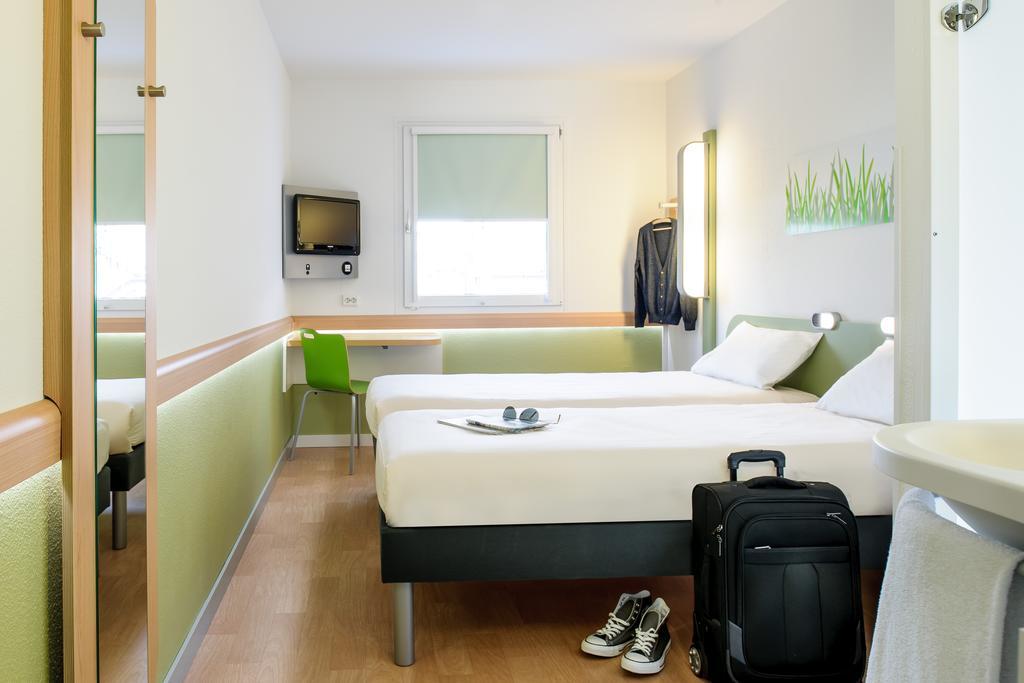 Triple Room,1717092652:JPEG