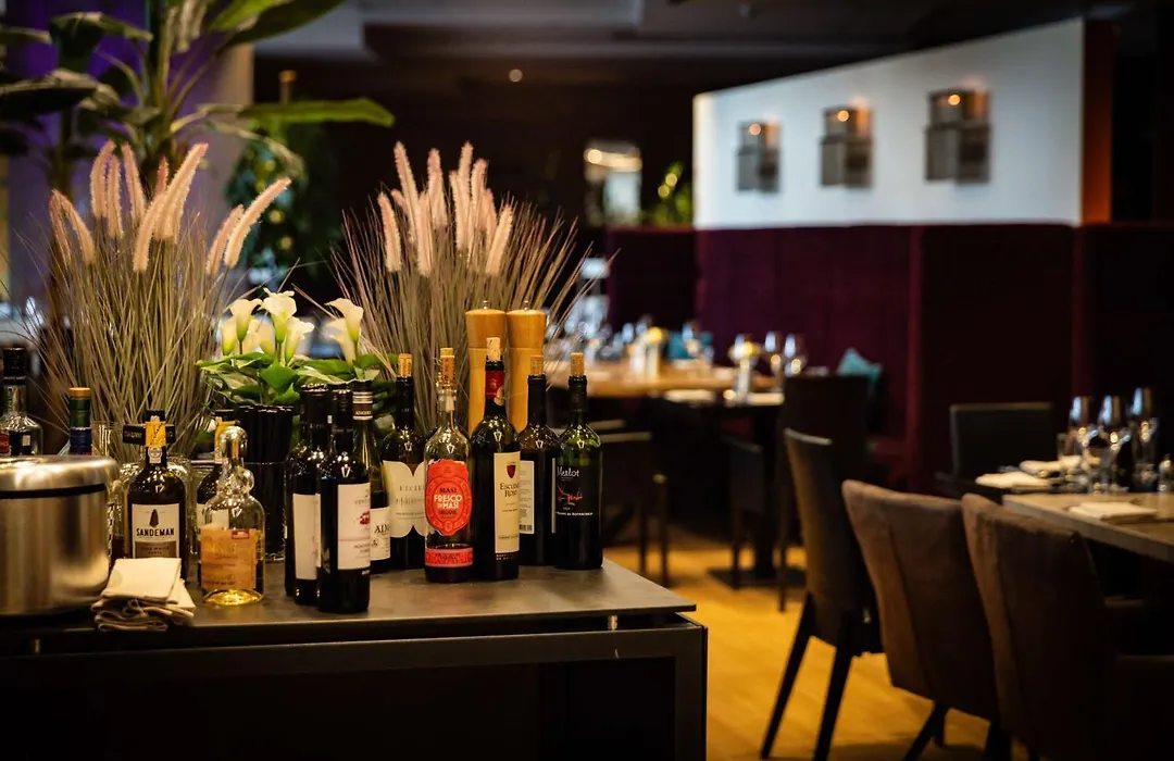 Radisson Blu Hotel, Hamburg-1